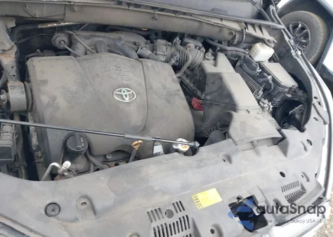 2018 Toyota Highlander Xle from USA, damaged, VIN 5TDJZRFH7JS863016